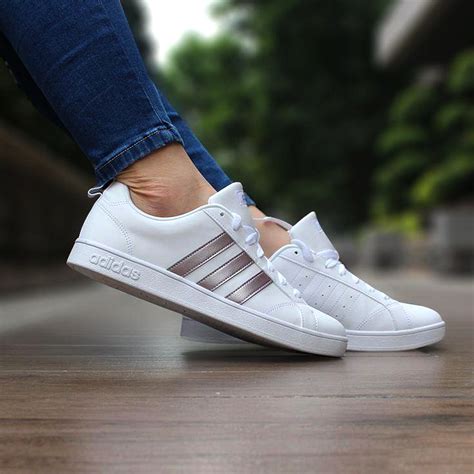 adidas advantage clean w